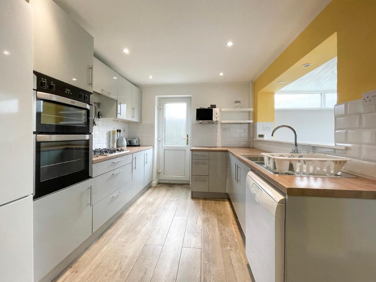 Well Situated, Cosy 2 Bed House Villa West Kirby Exterior photo
